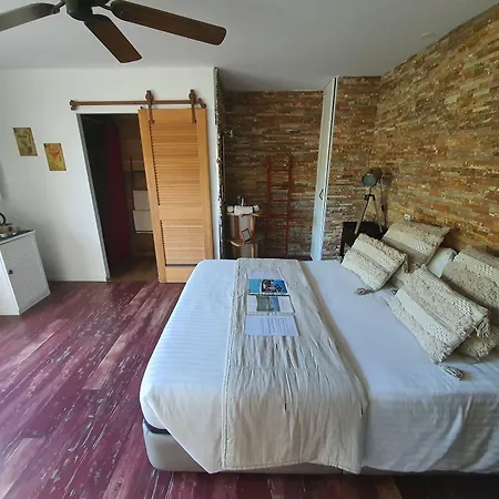 Bora Bora Nocleg ze śniadaniem 4*