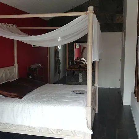 Nocleg ze śniadaniem Bora Bora 4*