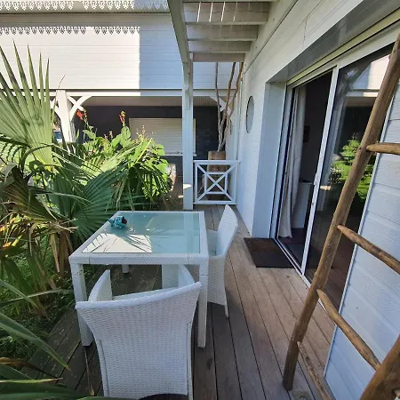 Bed and breakfast Bora Bora 4*