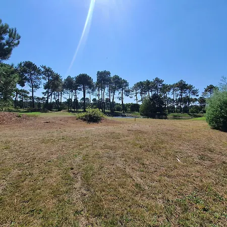 Bora Bora Bed & Breakfast Gujan-Mestras