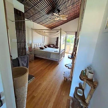 Bora Bora Nocleg ze śniadaniem 4*