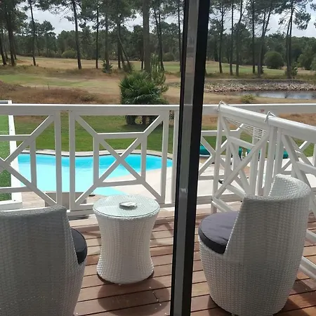 Bora Bora Bed & Breakfast Gujan-Mestras