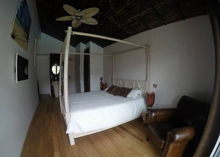 Bed & Breakfast Bora Bora 4*