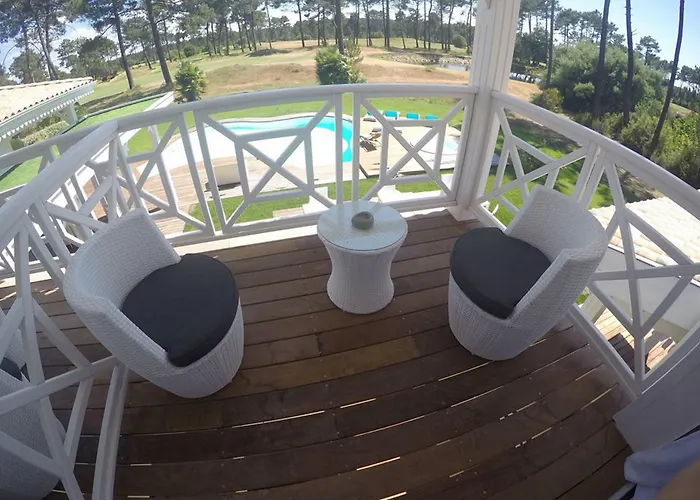 Bora Bora Bed & Breakfast Gujan-Mestras